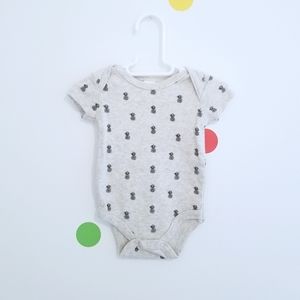 ⭐ 5/$15 ⭐ 3-6 Months Baby Onesie